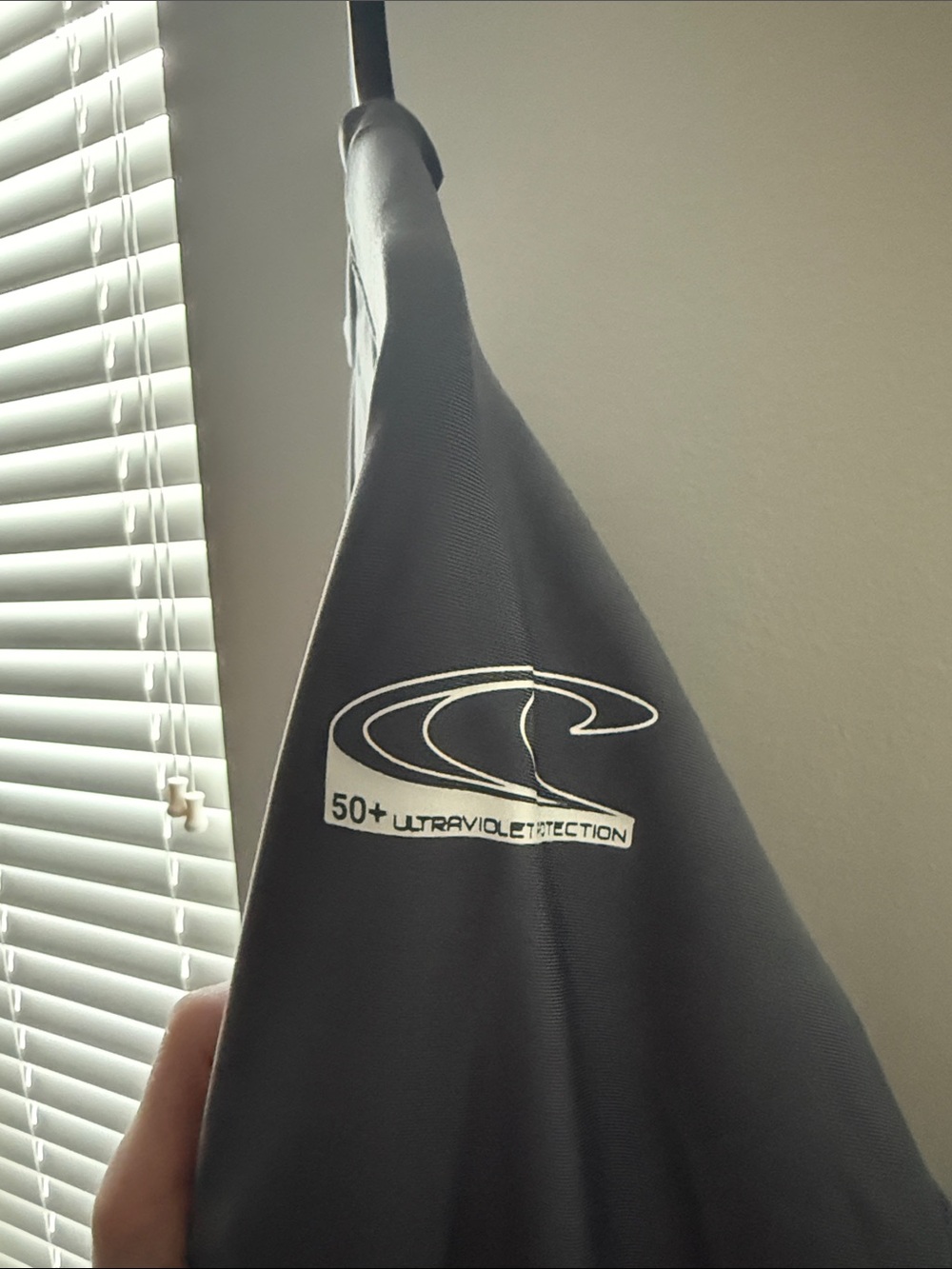 O'Neill Basic Skins 50+ L/S Rash ‘Smoke’ - Picture 4 of 6